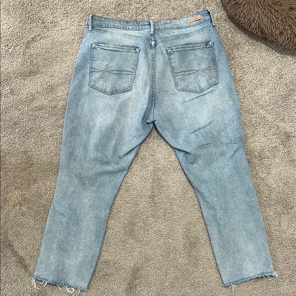 Denizen from Levi's Blue Ankle Cropped Jeans - Picture 3 of 3